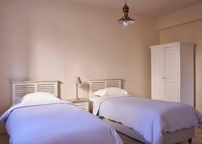 Riglia Villas *